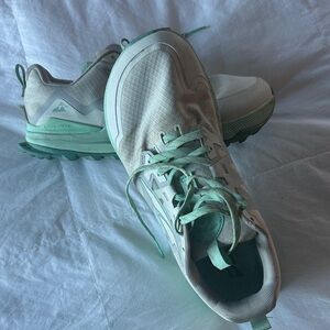 Altra Lone Peak 9 Women’s 8.5